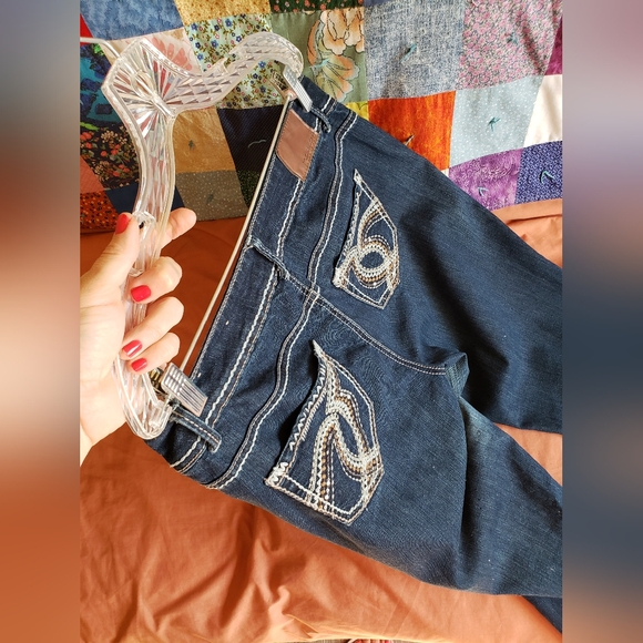 NWOT Maurices sequins & embroidery flare jeans - Picture 7 of 15